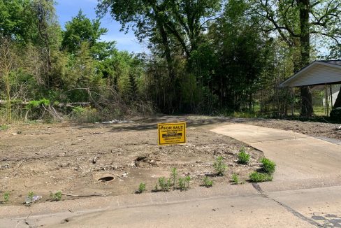 114 Spruce, Helena, AR 72342 owner financed land in arkansas