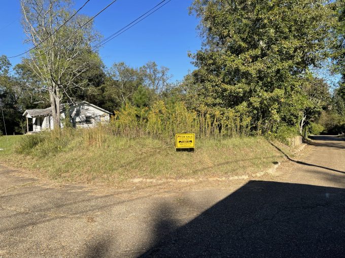 605 Spring Ave NW, Camden, AR 71701 owner financed land in arkansas